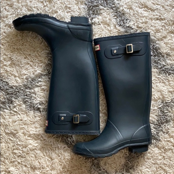 HUNTER Navy Blue Tall Rain Boots - Size 7 - Picture 6 of 7